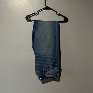 OLD NAVY POWER SLIM STRAIGHT MID - RISE JEAN